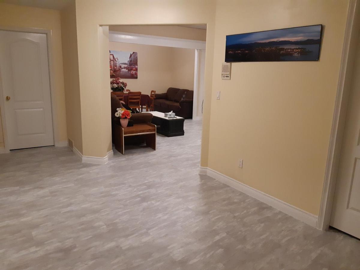 Lakeview House With 4 Rooms Kelowna Near Downtown & Knox Moutain Exterior foto