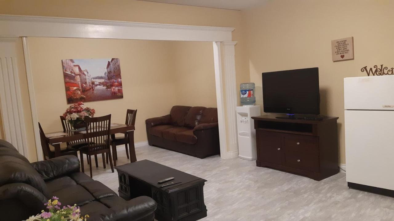 Lakeview House With 4 Rooms Kelowna Near Downtown & Knox Moutain Exterior foto