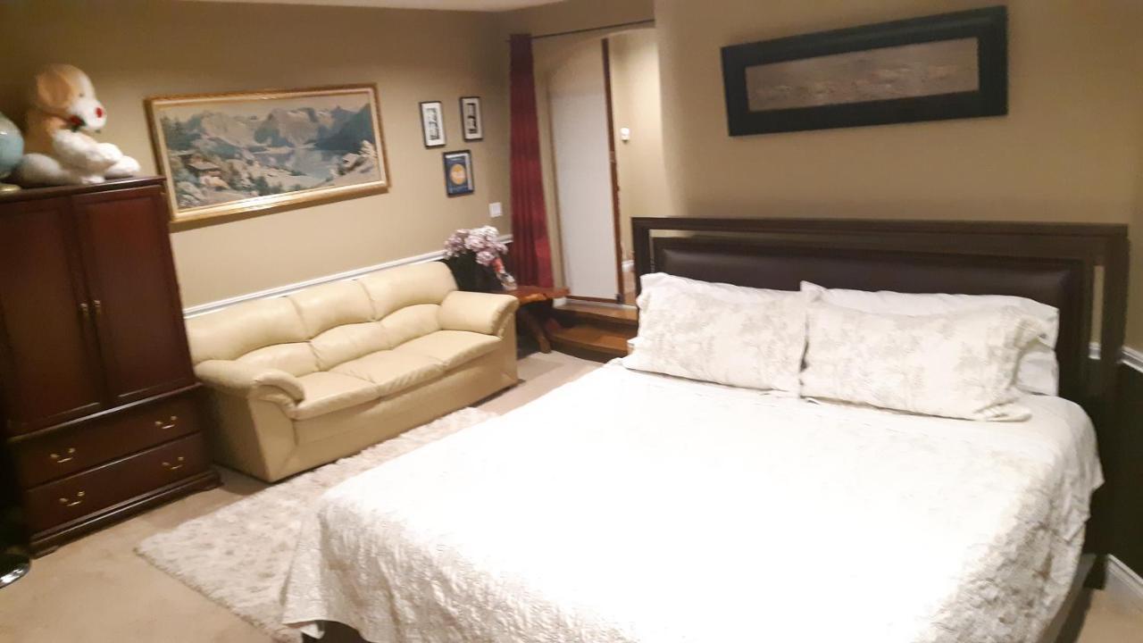 Lakeview House With 4 Rooms Kelowna Near Downtown & Knox Moutain Exterior foto