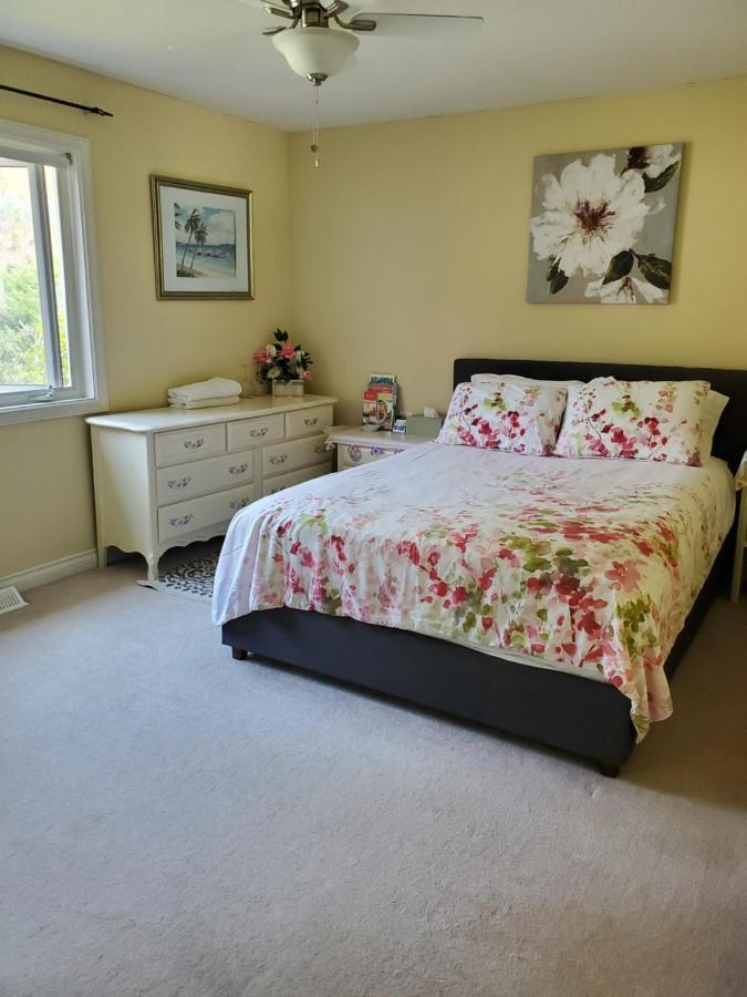 Lakeview House With 4 Rooms Kelowna Near Downtown & Knox Moutain Exterior foto